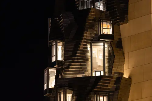 220423 LUMA LATOUR ADRIANDEWEERDT 125 Large